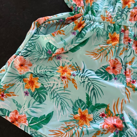 Cabana life romper - Picture 4 of 5